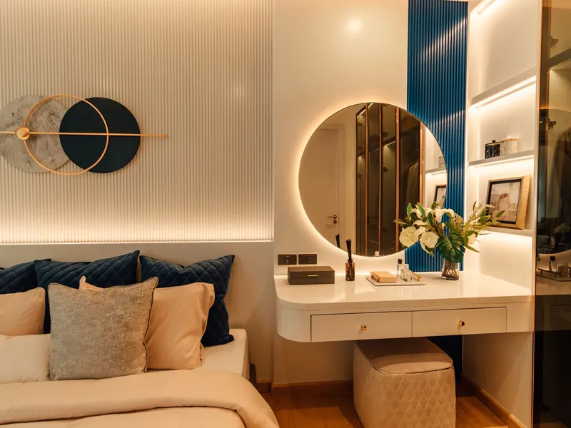 Above Element, interior