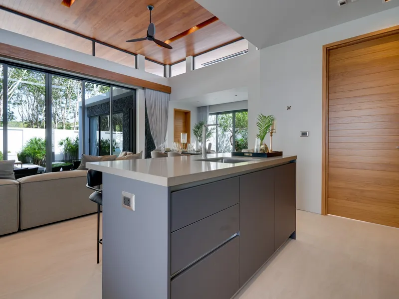 Villa 4-bedroom 232 sqm in Botanica Four Seasons (Layan) · exterior