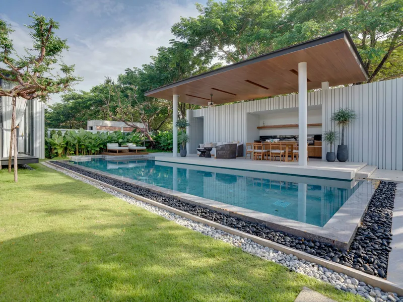 Villa 3-bedroom 325 sqm in Botanica Majestia (Kathu) · exterior