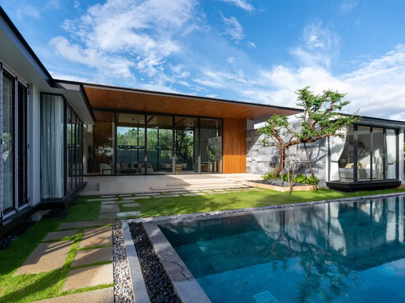 Villa 4-bedroom 239 sqm in Botanica MontAzure (Kamala) · exterior