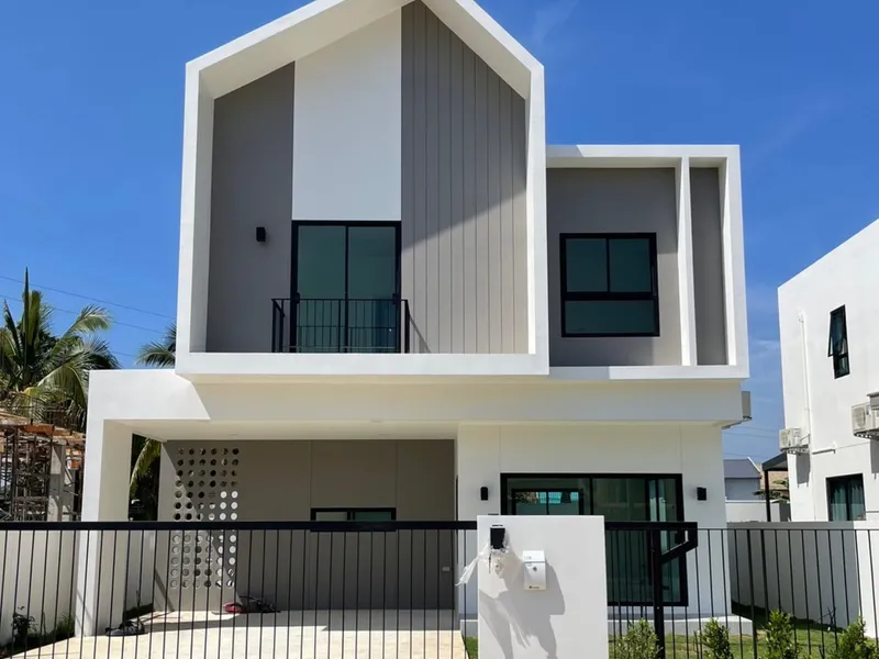 NAI HOME Srisunthon 2 Pool Villas, facciata