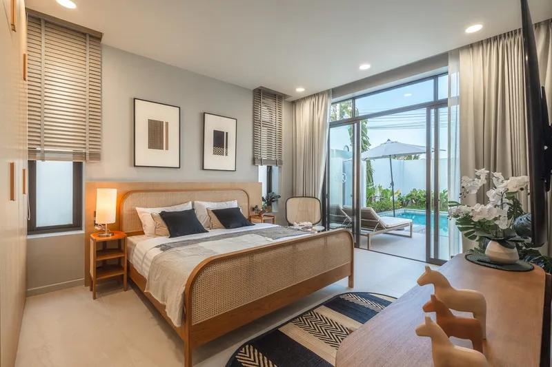 Villa 3-bedroom 273 sqm in Rungtiva (Bang Tao) · bedroom