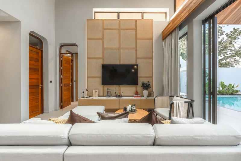 Villa 3-bedroom 273 sqm in Rungtiva (Bang Tao) · living room