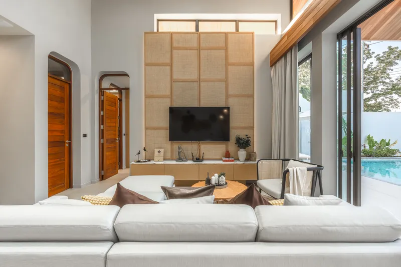 Villa 3-bedroom 273 sqm in Rungtiva (Bang Tao) · living room