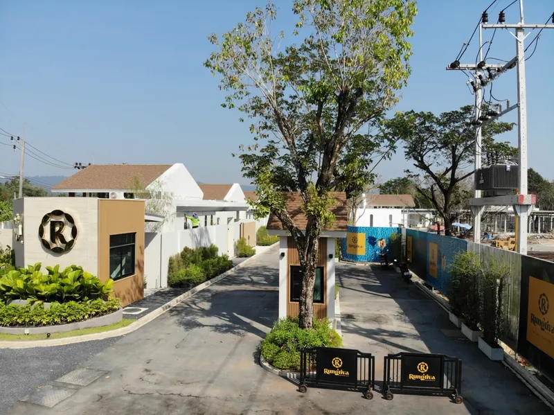 Villa 3-bedroom 273 sqm in Rungtiva (Bang Tao) · photo