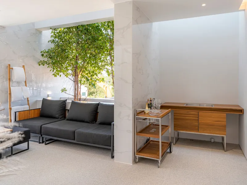 The Residence Prime, interior
